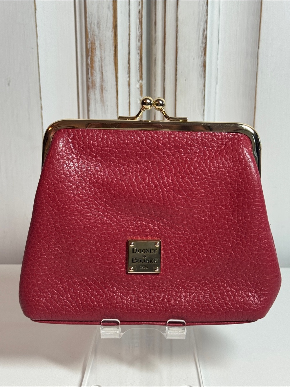 Dooney & Bourke Pebble Grain Large Framed Purse Red Leather Kiss Lock